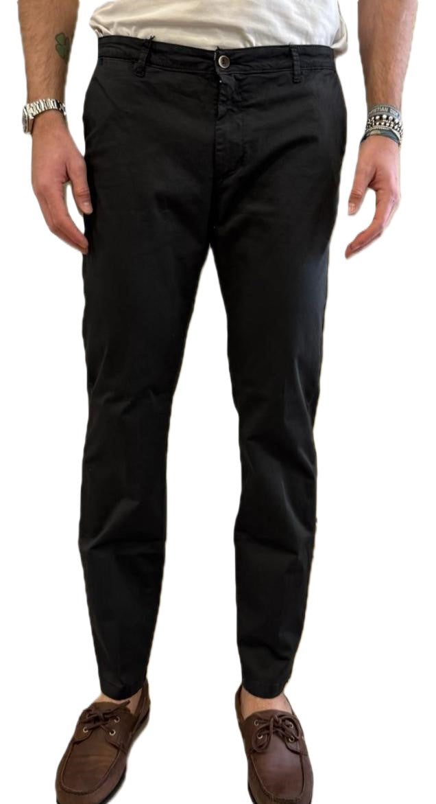 Pantalone slim in cotone