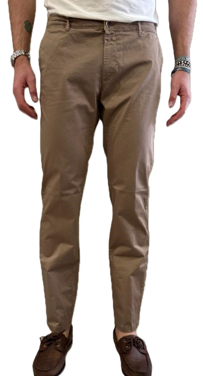 Pantalone slim in cotone